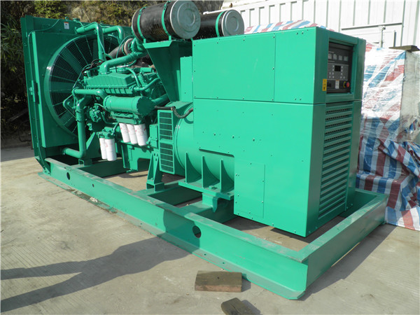 绥德发电车出租-柴油发电机组在使用的过程中应该做好哪些防护工作