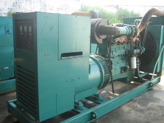 绥德租赁发电机- 发电机碳刷磨损的原因是什么