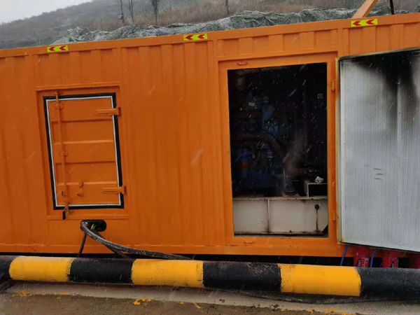 绥德发电车出租-应急柴油发电机组选什么样的比较好？