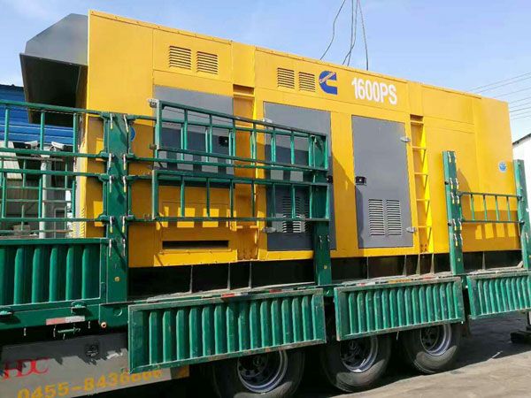 绥德测量水冷式机油散热器密封件尺寸时的注意事项有哪些？